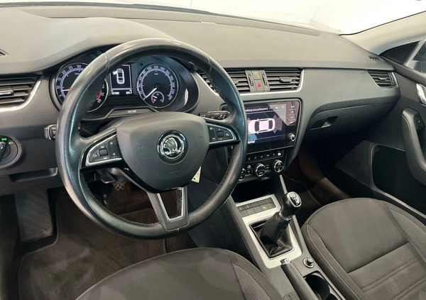 Skoda Octavia cena 64900 przebieg: 101971, rok produkcji 2019 z Bisztynek małe 277